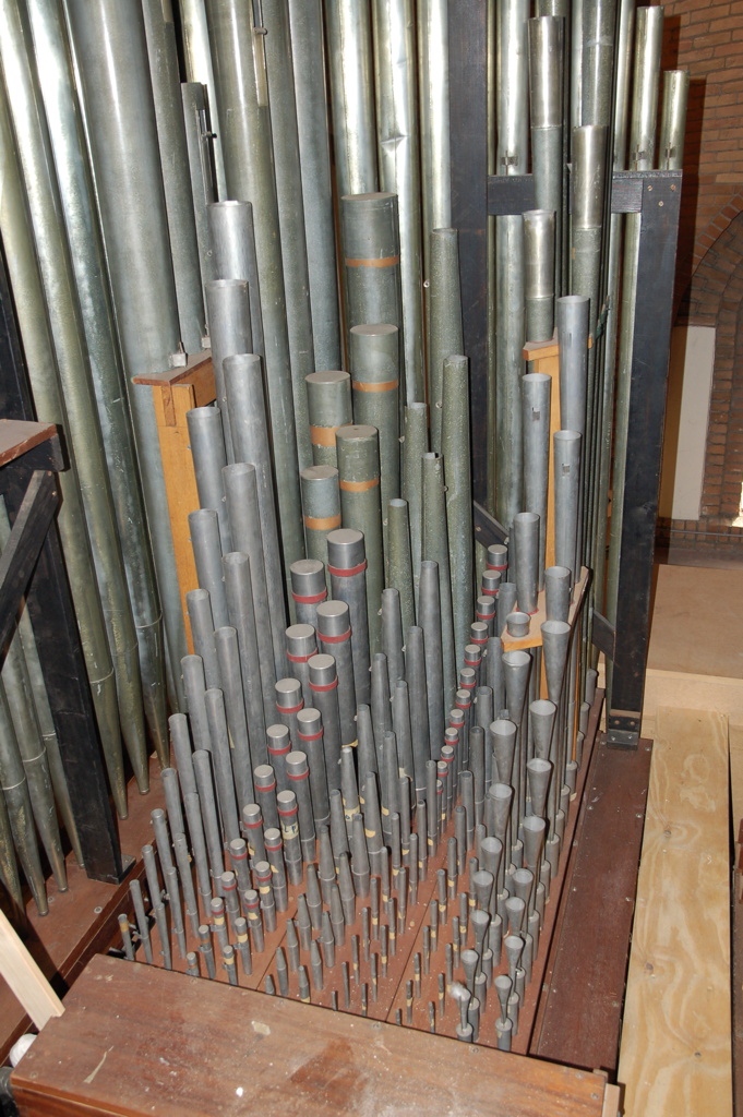 Het pijpwerk van het positief van het Verschueren-orgel dat ik verwierf