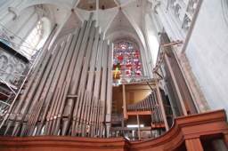 Minifoto herplaatsen frontpijpen Sint-Rombouts Mechelen